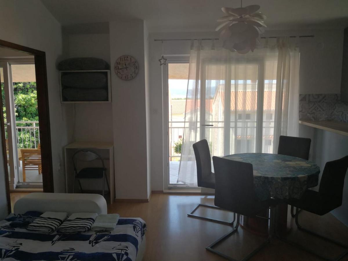 Apartmani Nea Biograd Na Moru Bagian luar foto