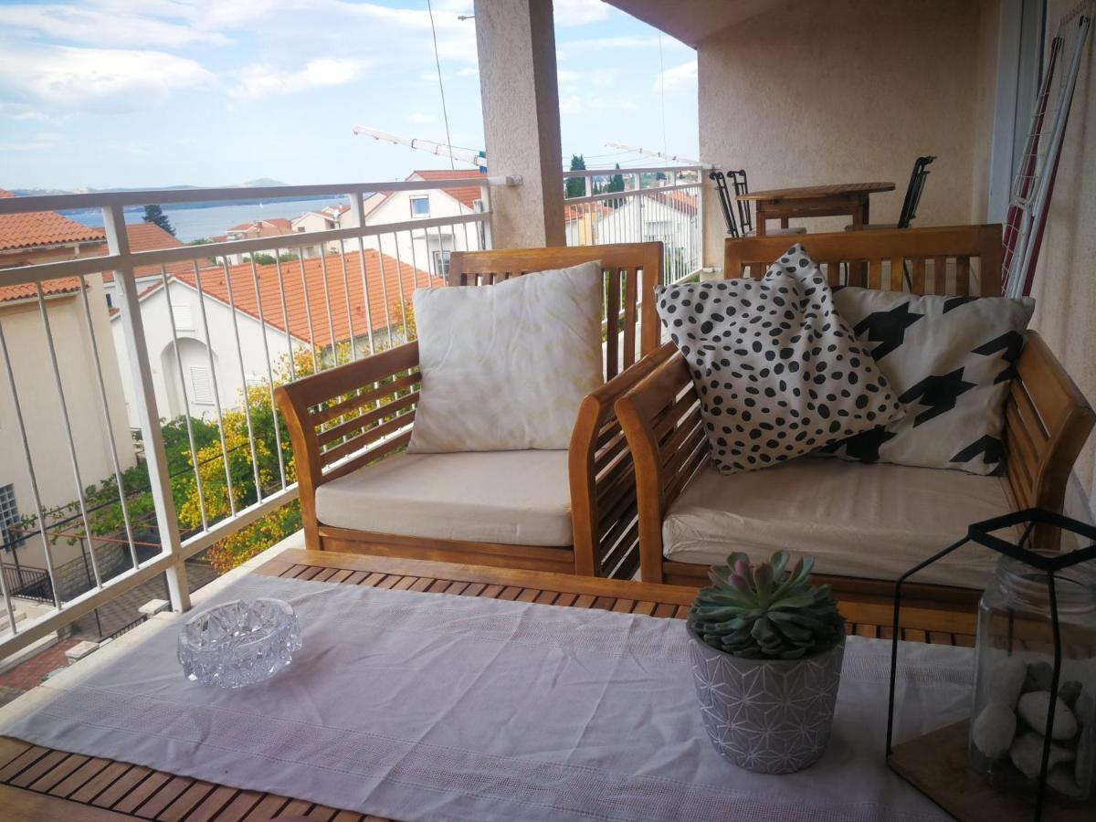 Apartmani Nea Biograd Na Moru Bagian luar foto