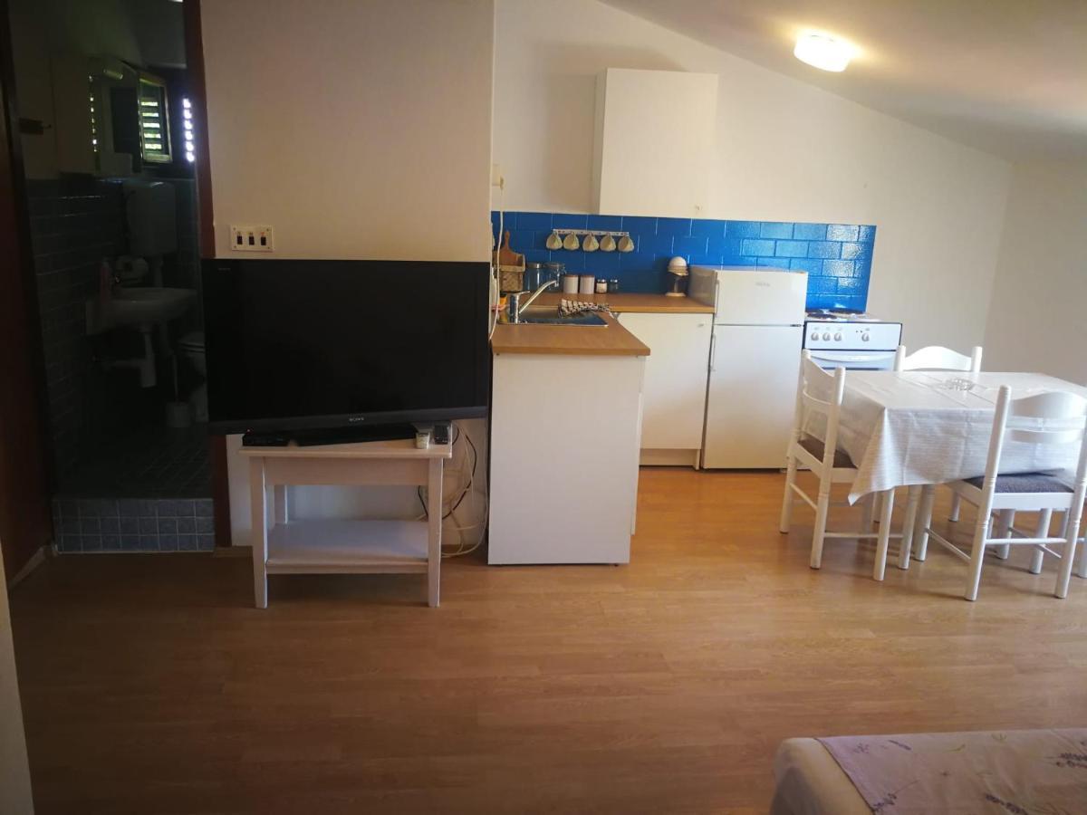 Apartmani Nea Biograd Na Moru Bagian luar foto